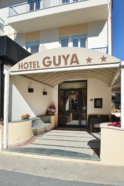 Hotel Guya Варацце Екстер'єр фото